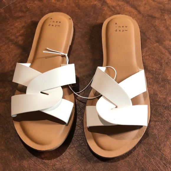 TRINA Flat White Slip On Sandals - Picture 5 of 6